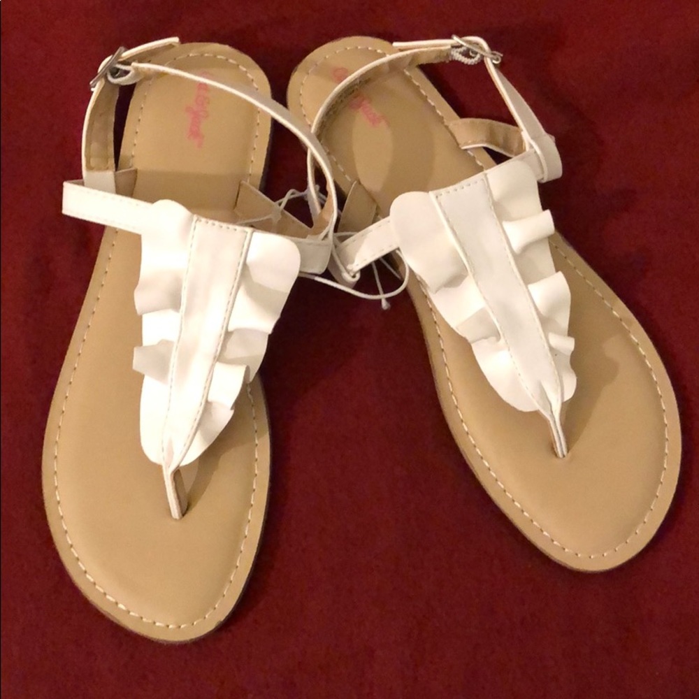 Girl’s Size 4 White Thong Sandals